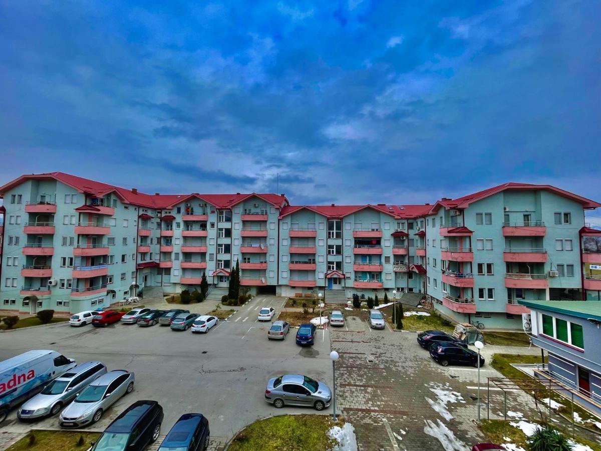 Front Beach Exclusive Apartments Struga Exterior photo