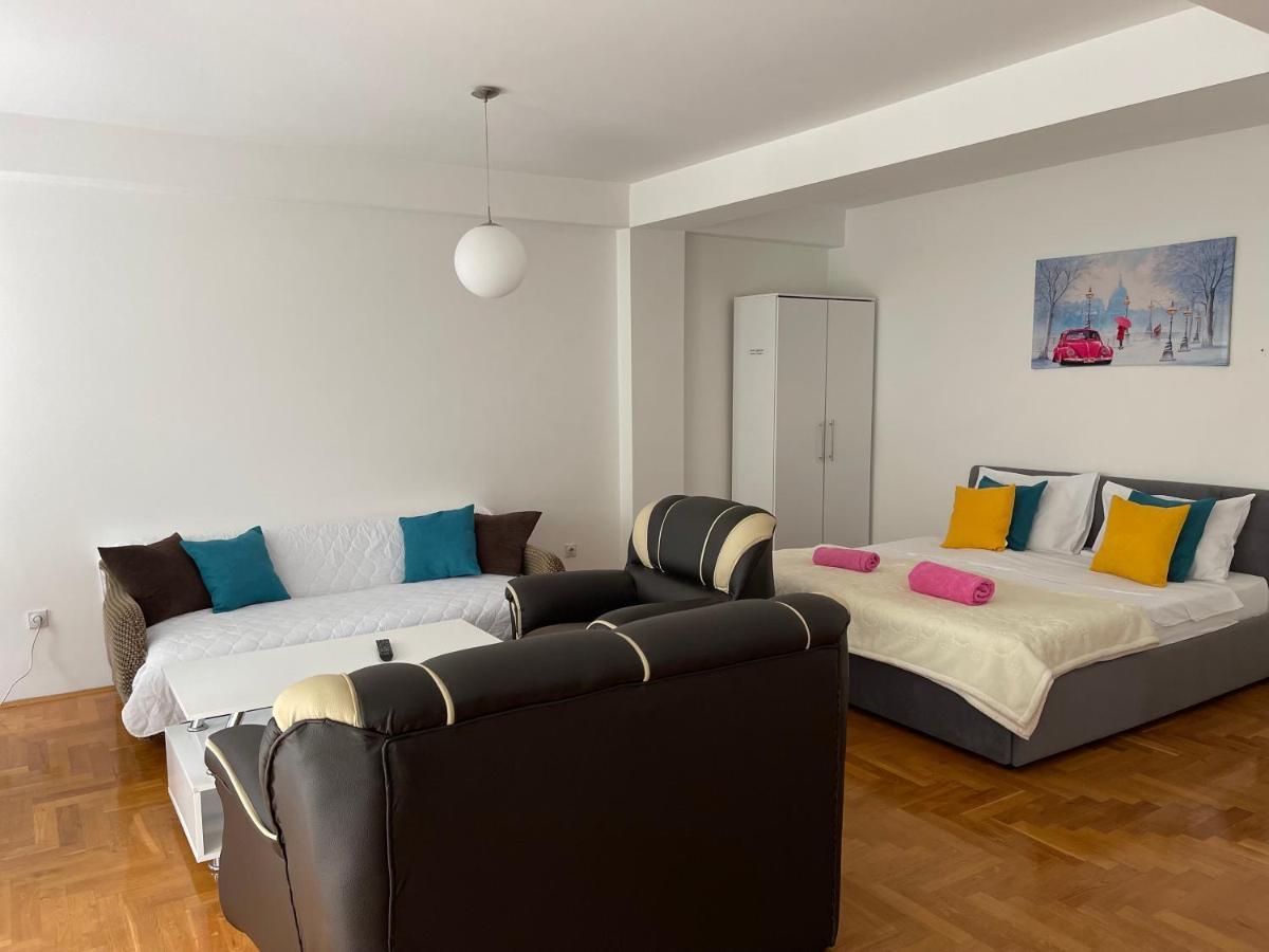 Front Beach Exclusive Apartments Struga Exterior photo