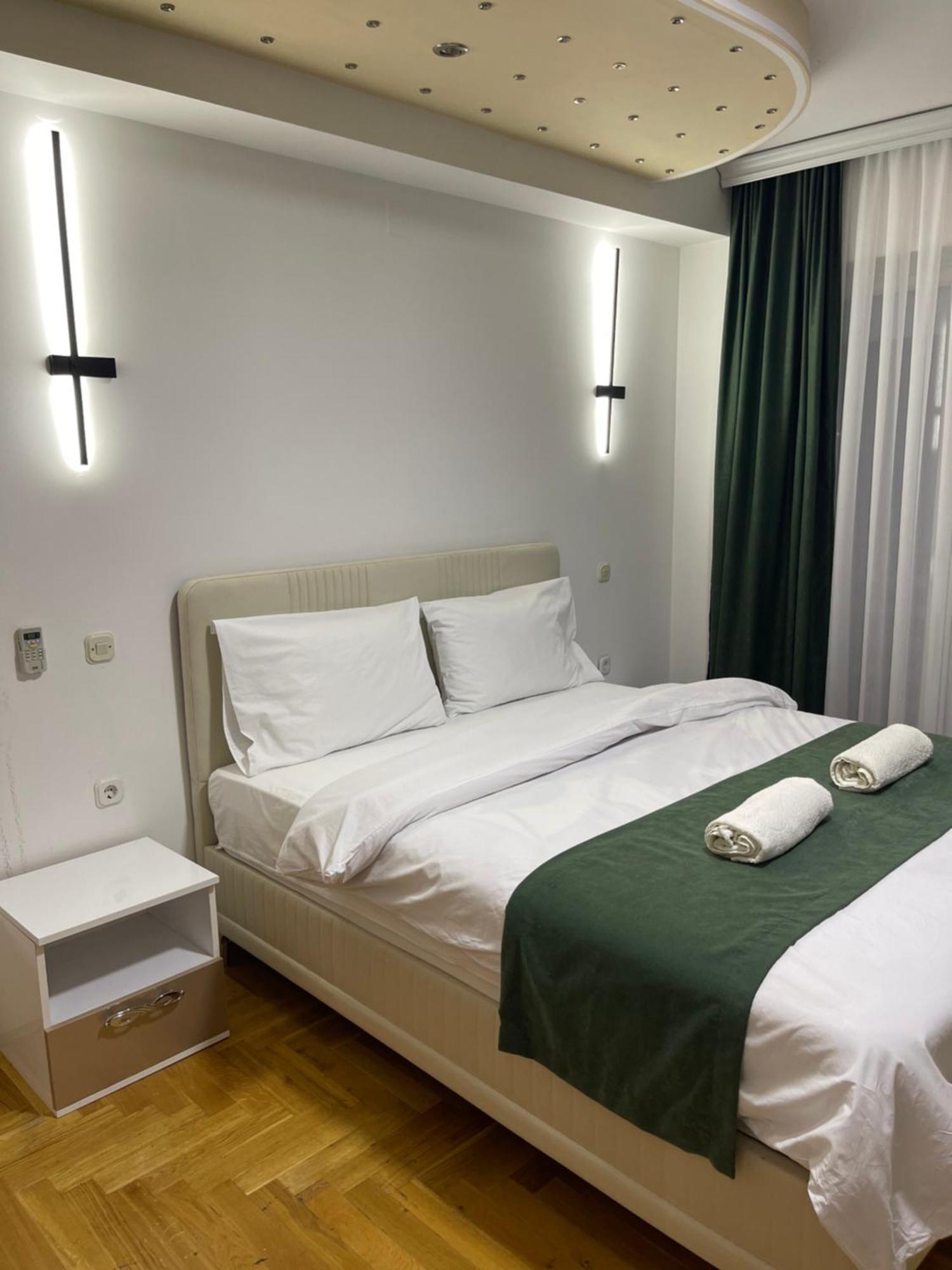 Front Beach Exclusive Apartments Struga Exterior photo